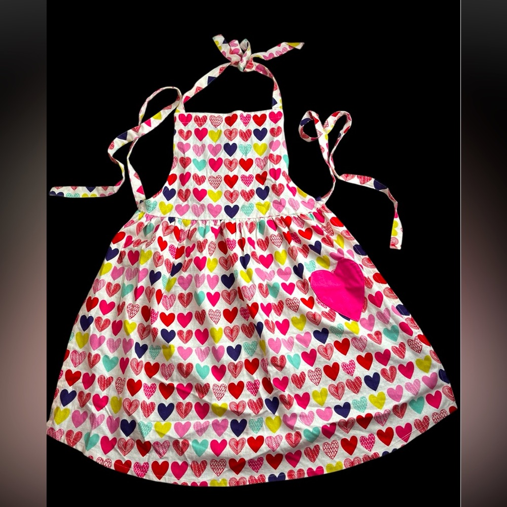 Valentines Apron-Like New